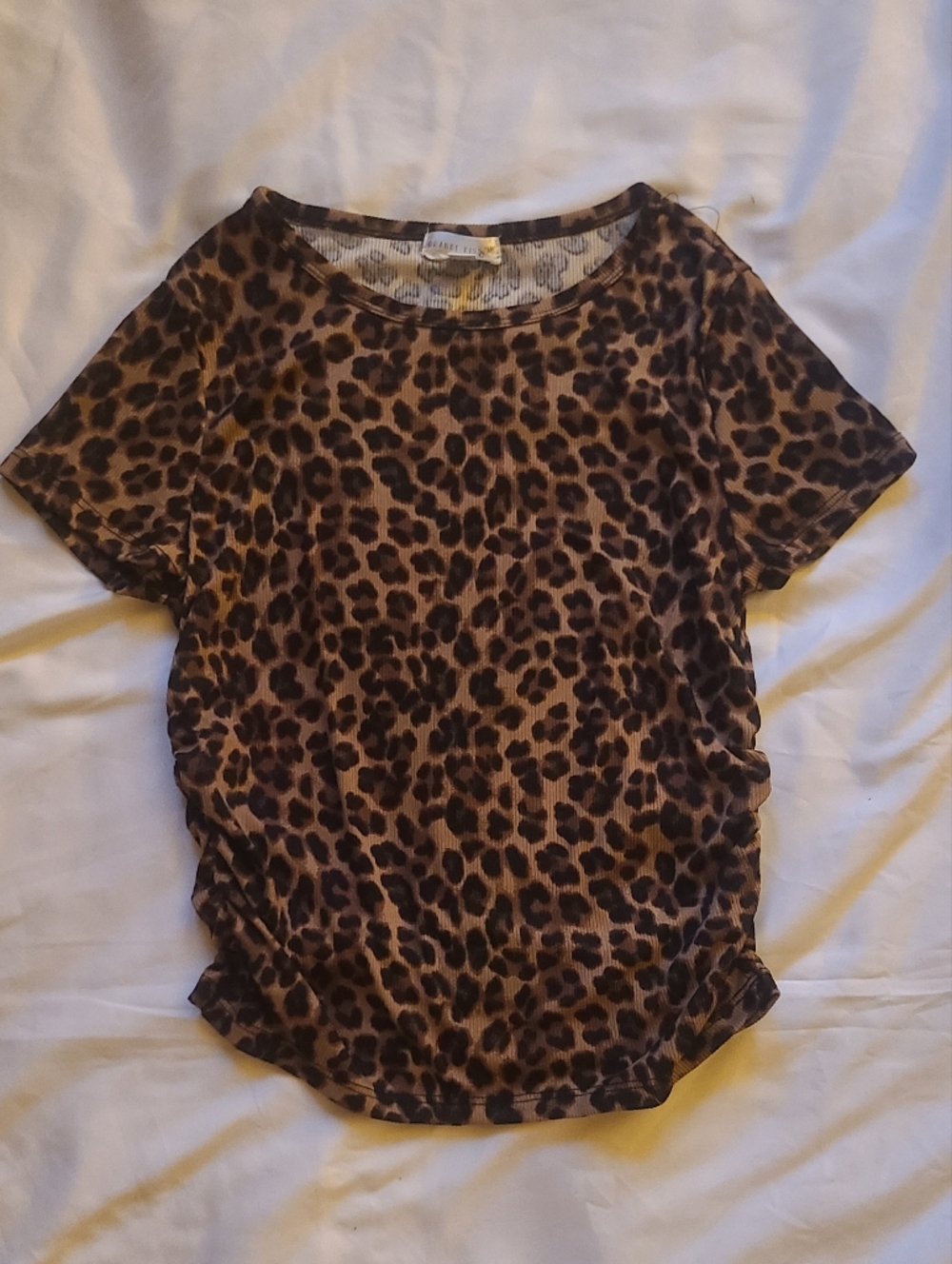 Orange Kiss Leopard Print Short Sleeve Women's Top - Brown